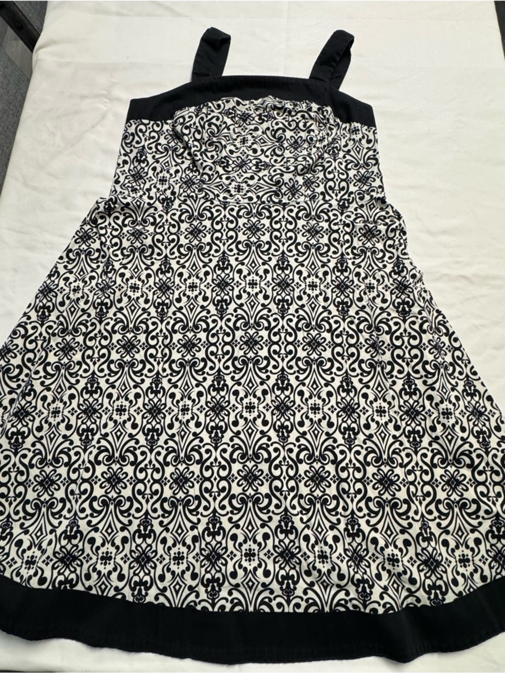 Kim Rogers Black and White Patterned Midi Dress